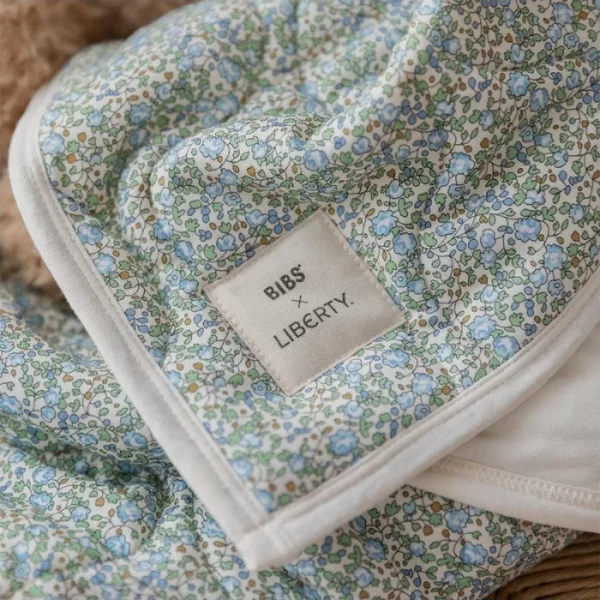 BIBS x Liberty Quilted Blanket Chamomile Lawn Baby Blue